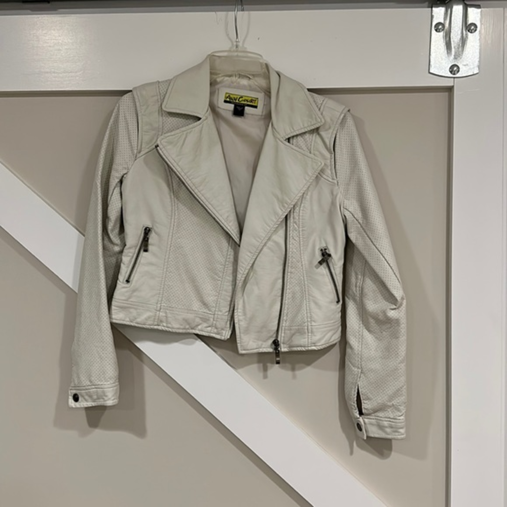 Women’s white Ashley‎ B soft leather jacket, size XS